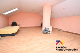 Budynek Socjalono-biurowy z magazynami na działce 2,32ha w miejscowości Racula na sprzedaż!!!